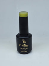 Load image into Gallery viewer, Artistry Gel Polish Fall Green #068
